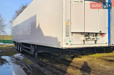 Рефрижератор напівпричіп Schmitz Cargobull SCB S3B 2015 в Шептицькому