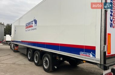 Рефрижератор напівпричіп Schmitz Cargobull SCB S3B 2015 в Луцьку