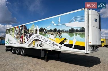 Рефрижератор полуприцеп Schmitz Cargobull SCB S3B 2015 в Черновцах