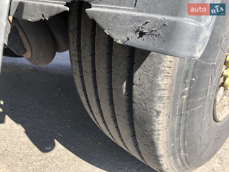 Рефрижератор напівпричіп Schmitz Cargobull SCB S3T 2011 в Києві