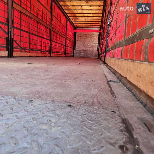 Тентований борт (штора) - напівпричіп Schmitz Cargobull SCB S3T 2015 в Кривому Розі