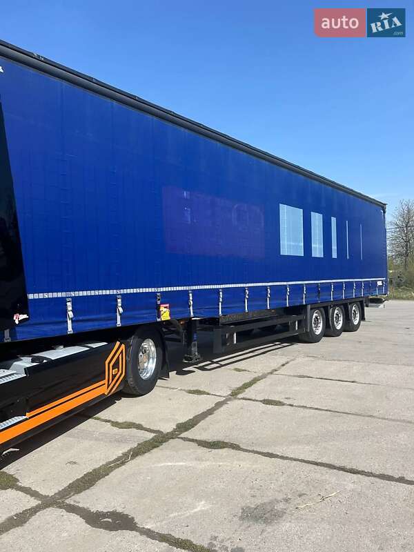Тентованный борт (штора) - полуприцеп Schmitz Cargobull SCB S3T 2015 в Надворной