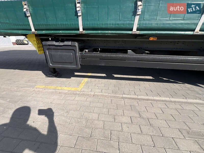 Тентований борт (штора) - напівпричіп Schmitz Cargobull SCB S3T 2015 в Тячеві