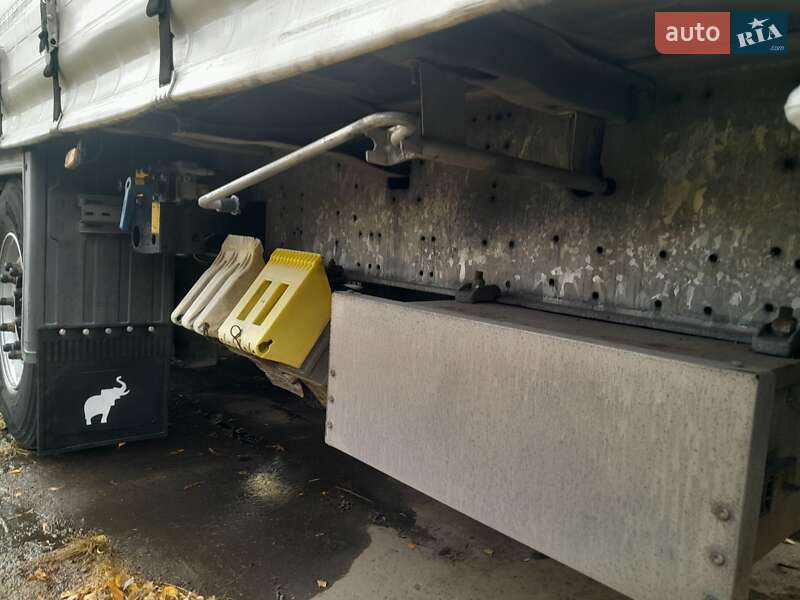 Тентованный борт (штора) - полуприцеп Schmitz Cargobull SCB S3T 2014 в Надворной