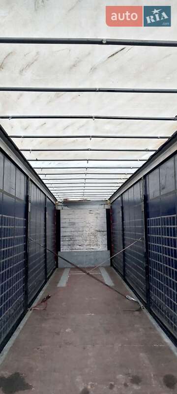 Тентований борт (штора) - напівпричіп Schmitz Cargobull SCB S3T 2012 в Надвірній