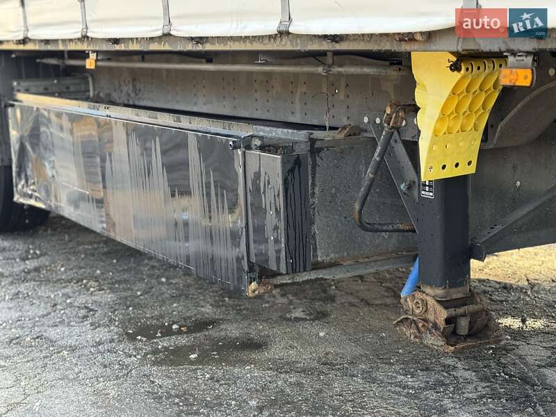 Тентований борт (штора) - напівпричіп Schmitz Cargobull SCB S3T 2015 в Житомирі