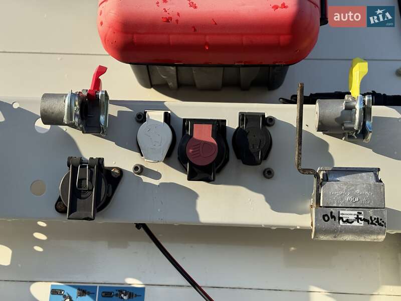 Тентований борт (штора) - напівпричіп Schmitz Cargobull SCB S3T 2015 в Житомирі