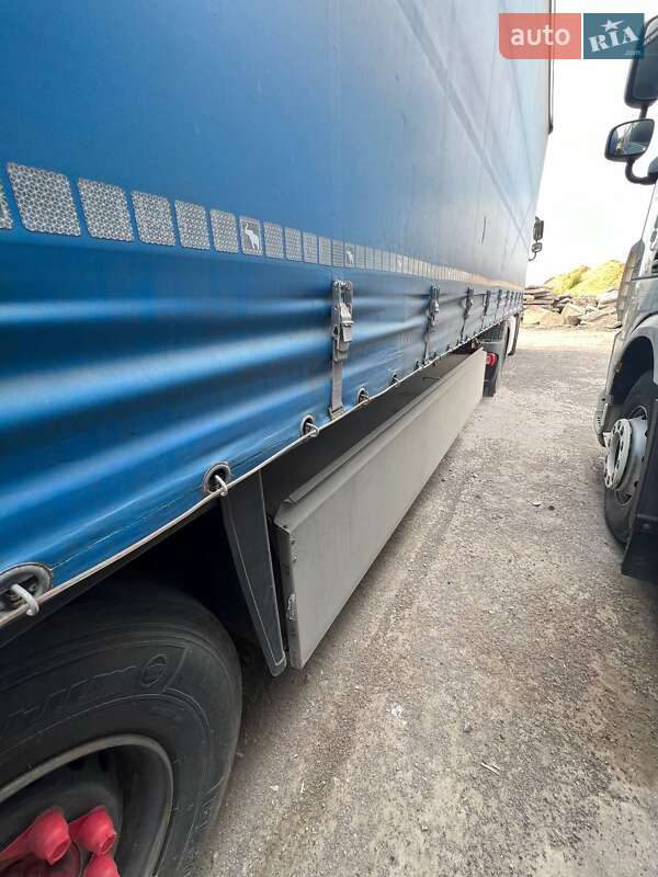 Тентований борт (штора) - напівпричіп Schmitz Cargobull SCB S3T 2015 в Рівному