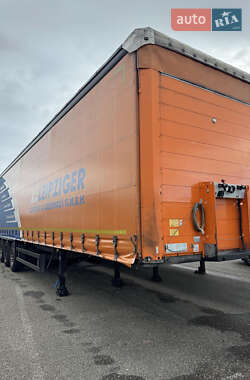 Тентованный борт (штора) - полуприцеп Schmitz Cargobull SCB S3T 2017 в Хусте