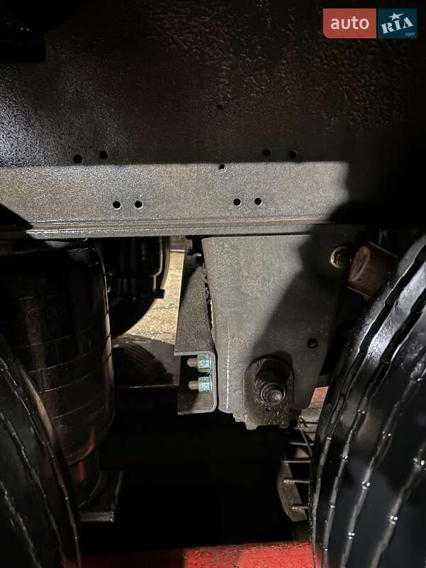 Тентований борт (штора) - напівпричіп Schmitz Cargobull SCB S3T 2012 в Києві