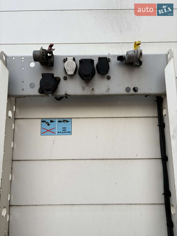 Тентований борт (штора) - напівпричіп Schmitz Cargobull SCB S3T 2012 в Києві