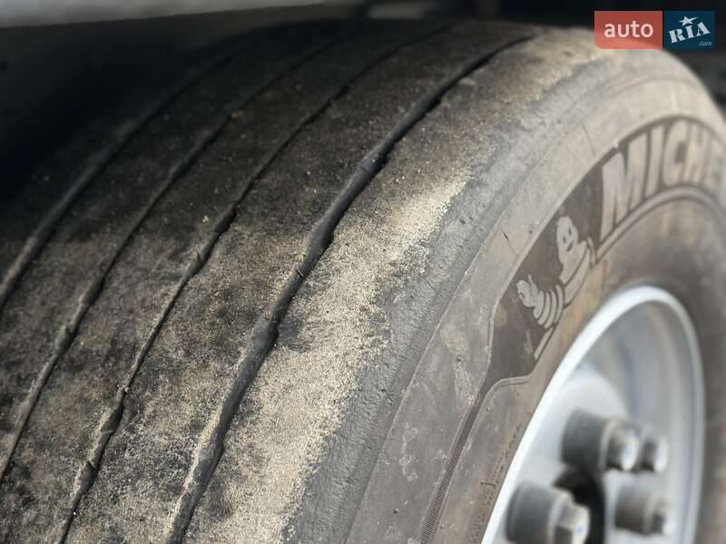 Тентованный борт (штора) - полуприцеп Schmitz Cargobull SCB S3T 2014 в Виннице