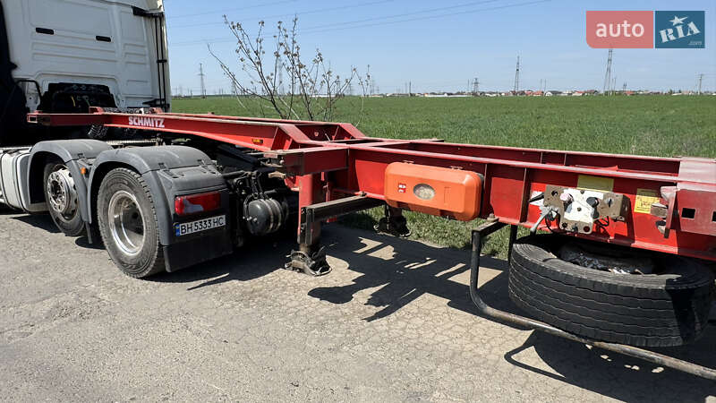 Контейнеровоз Schmitz Cargobull SCF 2006 в Одессе