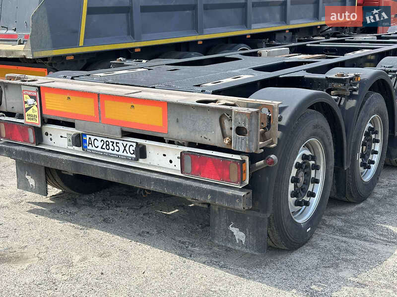 Контейнеровоз напівпричіп Schmitz Cargobull SCF 2010 в Луцьку