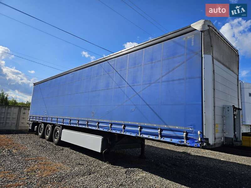 Тентований борт (штора) - напівпричіп Schmitz Cargobull SCS 24/L 2015 в Іршаві