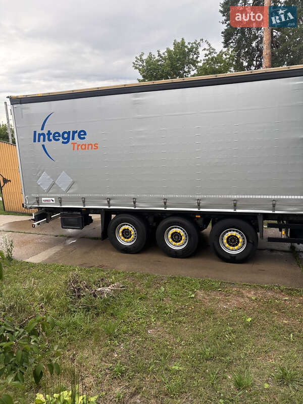 Тентованный борт (штора) - полуприцеп Schmitz Cargobull SCS 24/L 2014 в Житомире фото 4 Тентованный борт (штора) - полуприцеп Schmitz Cargobull SCS 24/L 2014 в Житомире