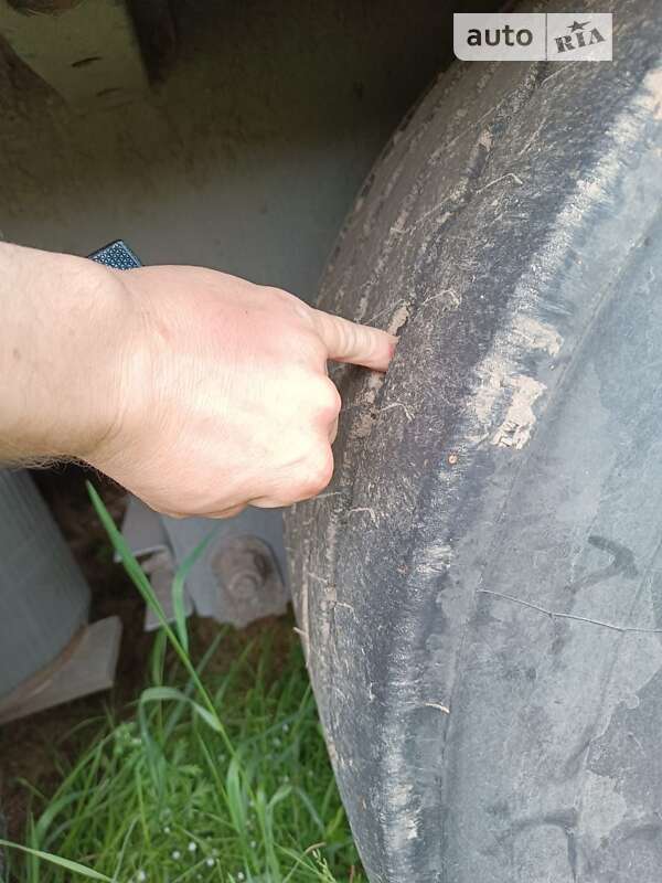 Тентований борт (штора) - напівпричіп Schmitz Cargobull SCS 2006 в Борисполі