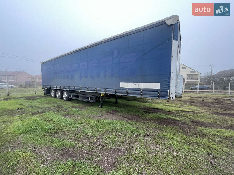 Тентований борт (штора) - напівпричіп Schmitz Cargobull SCS 2010 в Ужгороді