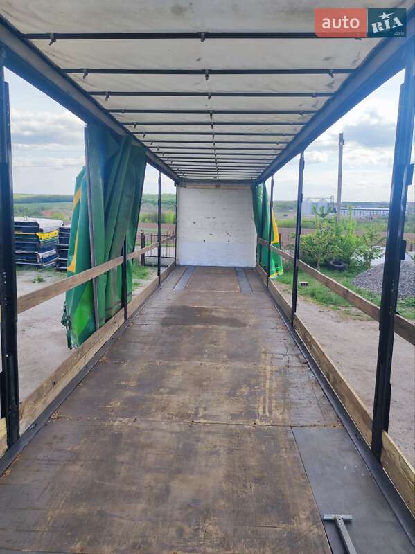 Тентований борт (штора) - напівпричіп Schmitz Cargobull SCS 2009 в Умані