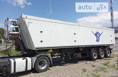 Самоскид напівпричіп Schmitz Cargobull SGF S3 2015 в Вінниці