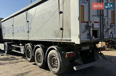 Зерновоз - полуприцеп Schmitz Cargobull SGF S3 2015 в 