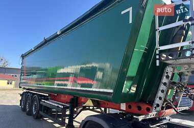 Самоскид напівпричіп Schmitz Cargobull SGF S3 2015 в 