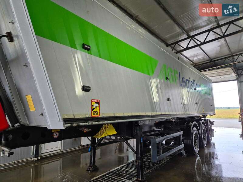 Зерновоз - полуприцеп Schmitz Cargobull SGF S3 2015 в 