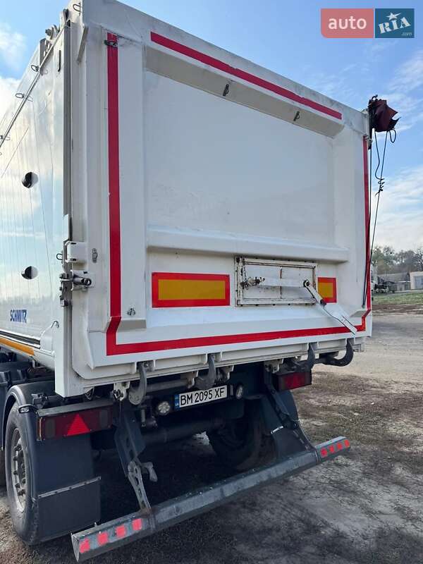 Зерновоз - напівпричіп Schmitz Cargobull SGF S3 2014 в Борисполі