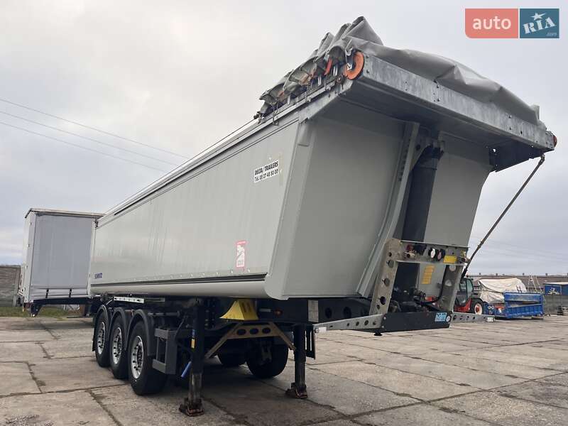Самоскид напівпричіп Schmitz Cargobull SGF S3 2015 в Коломиї фото 4 Самоскид напівпричіп Schmitz Cargobull SGF S3 2015 в Коломиї