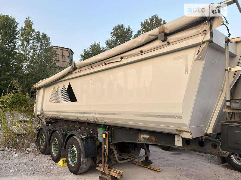 Самосвал полуприцеп Schmitz Cargobull SKI 2012 в 