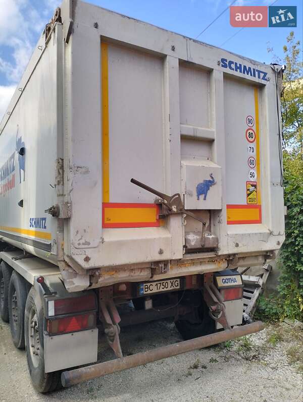 Зерновоз - полуприцеп Schmitz Cargobull SKI 2004 в Тернополе