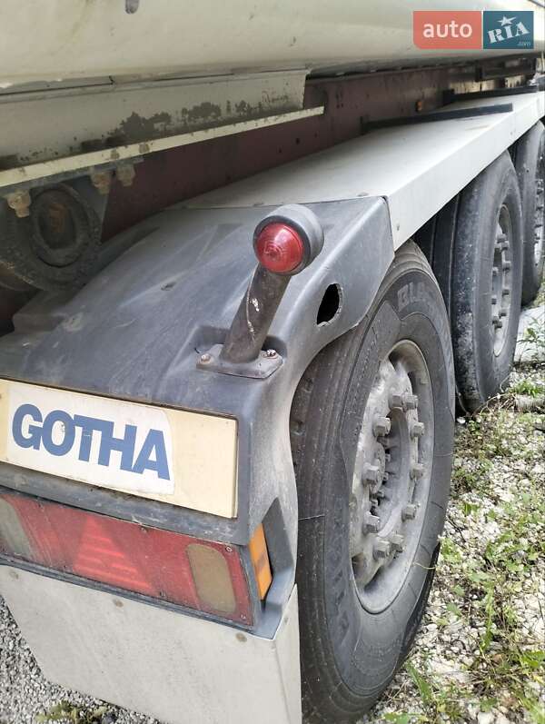 Зерновоз - полуприцеп Schmitz Cargobull SKI 2004 в Тернополе