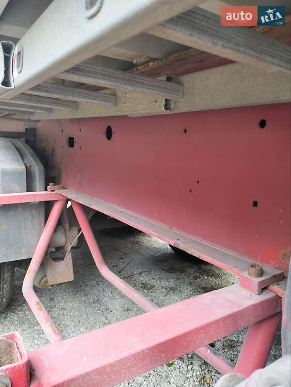 Зерновоз - полуприцеп Schmitz Cargobull SKI 2004 в Тернополе