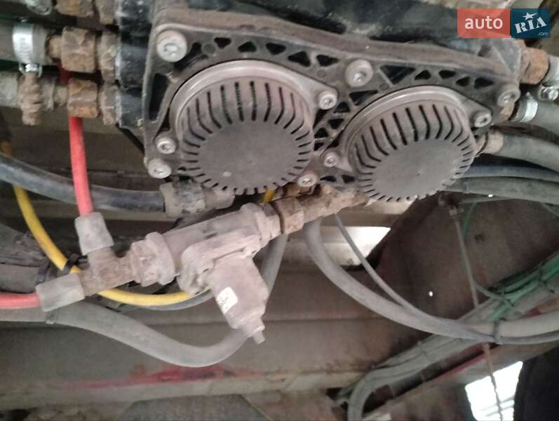 Зерновоз - полуприцеп Schmitz Cargobull SKI 2004 в Тернополе