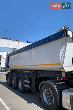 Самосвал полуприцеп Schmitz Cargobull SKI 2009 в 