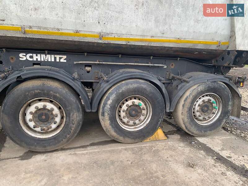 Самосвал прицеп Schmitz Cargobull SKI 2012 в Долине