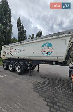 Самоскид напівпричіп Schmitz Cargobull SKI 2016 в Києві