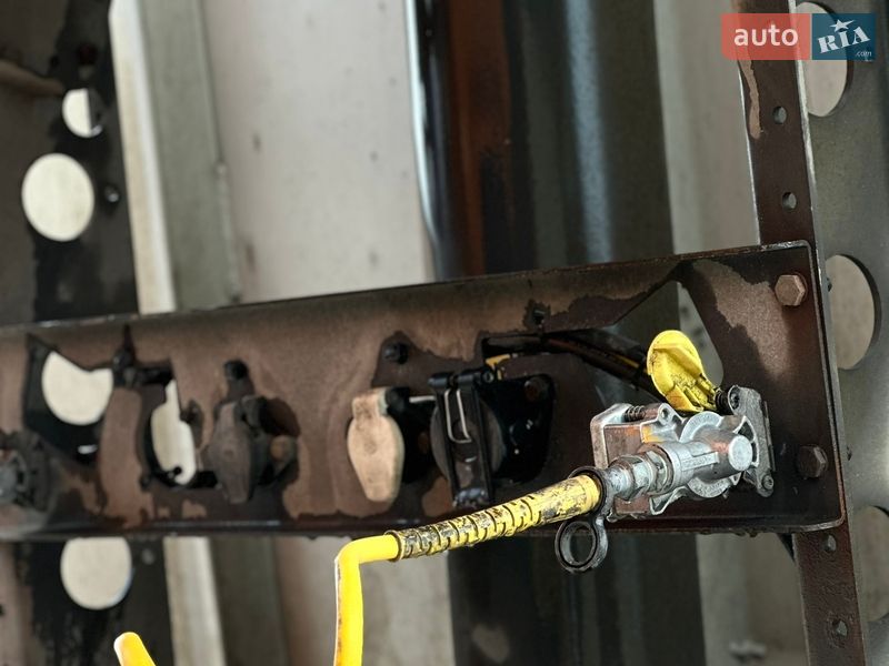 Самоскид напівпричіп Schmitz Cargobull SKI 2008 в Києві