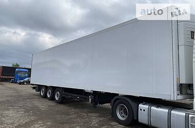 Schmitz Cargobull SKO 24 THERMO KING 2010