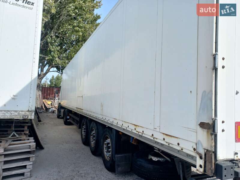 Изотермическая будка Schmitz Cargobull SKO 24 2010 в Одессе