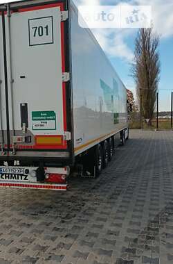 Рефрижератор напівпричіп Schmitz Cargobull SKO 24 2005 в 