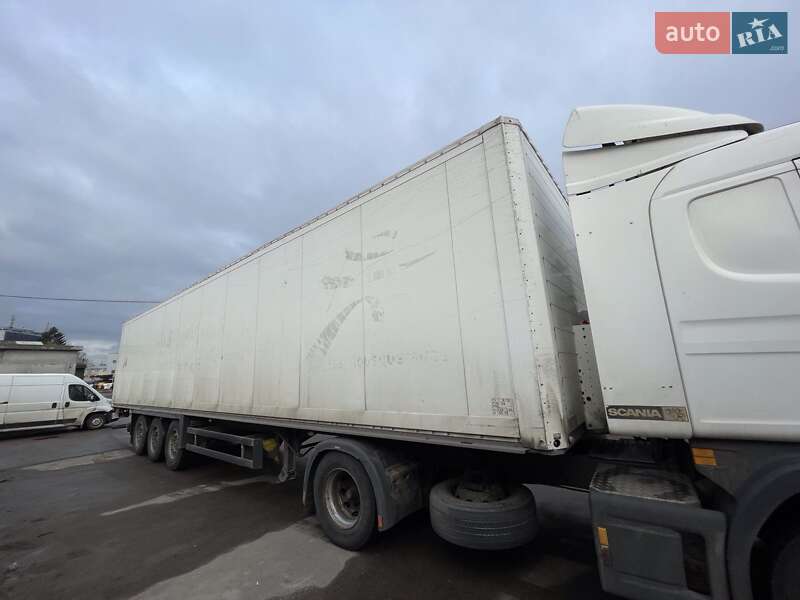 Ізотермічна будка Schmitz Cargobull SKO 24 2005 в Львові