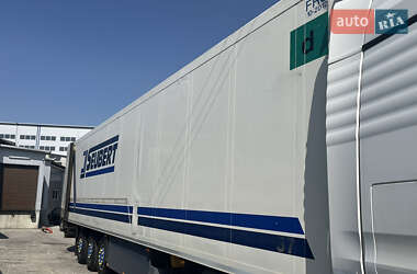 Рефрижератор напівпричіп Schmitz Cargobull SKO 24 2004 в 
