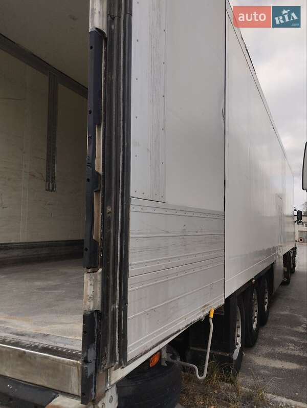 Рефрижератор полуприцеп Schmitz Cargobull SKO 24 2008 в Житомире