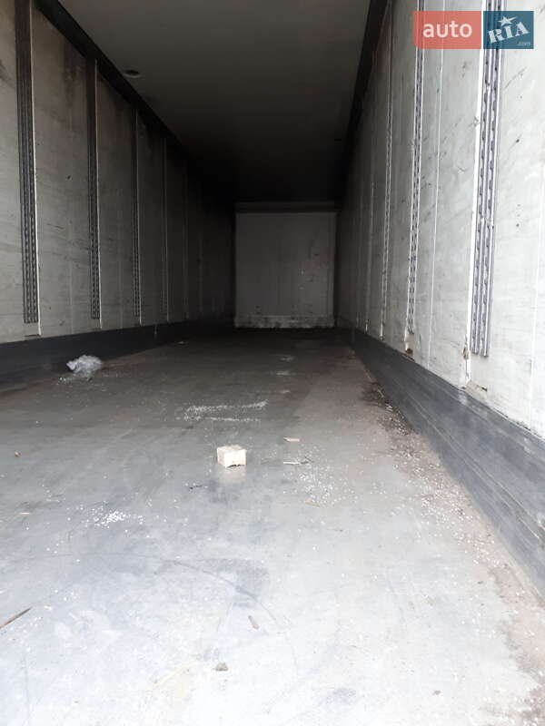 Ізотермічна будка Schmitz Cargobull SKO 24 1999 в Миколаєві