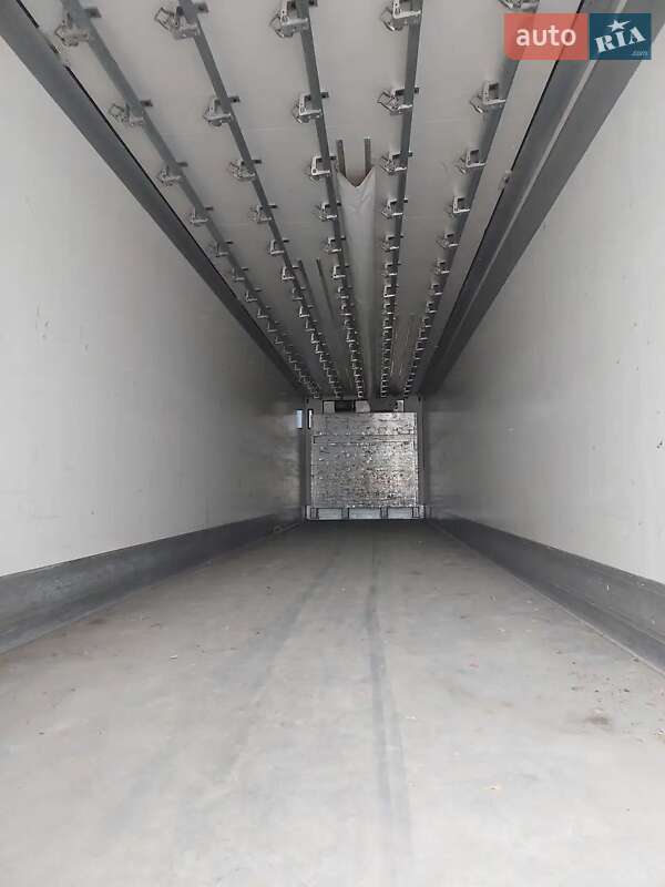 Рефрижератор полуприцеп Schmitz Cargobull SKO 24 2008 в 