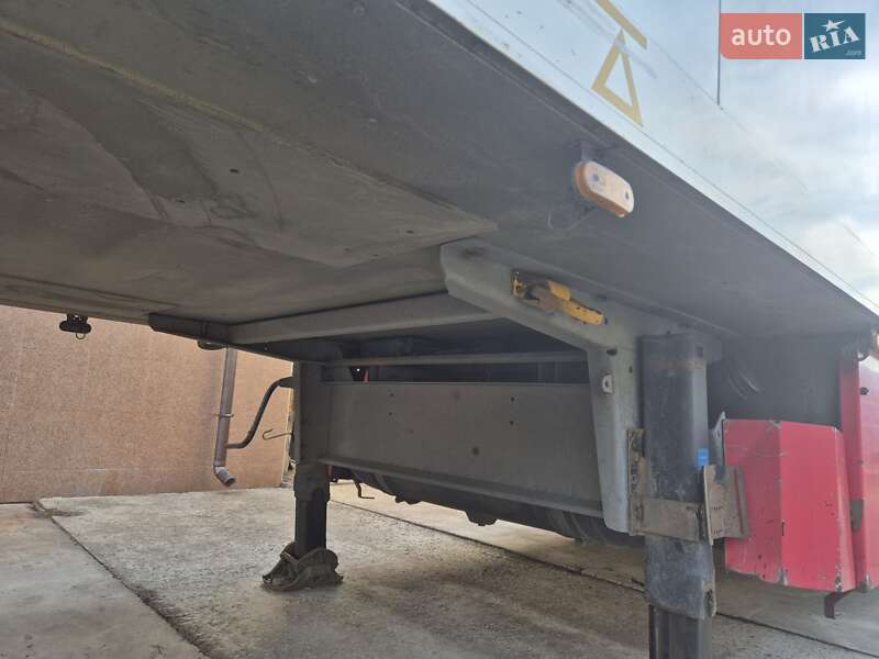 Рефрижератор полуприцеп Schmitz Cargobull SKO 24 2007 в Павлограде