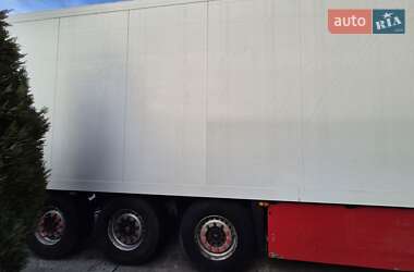Рефрижератор полуприцеп Schmitz Cargobull SKO 24 2007 в 