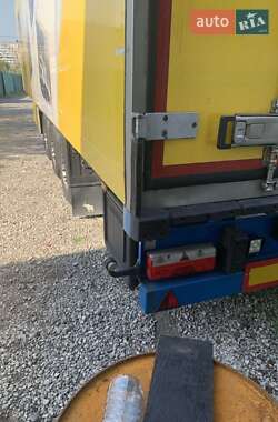 Рефрижератор Schmitz Cargobull SKO 24 2002 в 