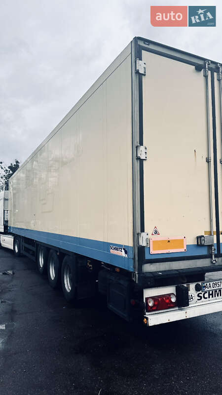Рефрижератор напівпричіп Schmitz Cargobull SKO 24 2010 в Києві
